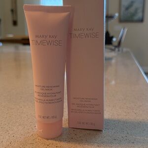 Mary Kay Timewise Moisture Renewing Gel Mask - Pink